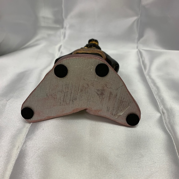 Beautiful Indian Godess Meditating with Ruby 3rd Eye - Picture 5 of 6